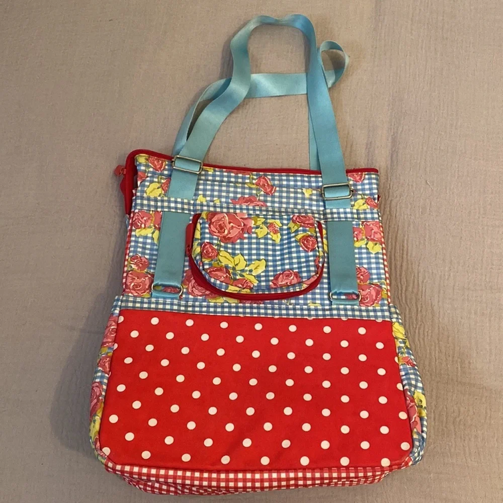 BASIL ROSA Floral Patchwork Tote Bag in Red and Blue